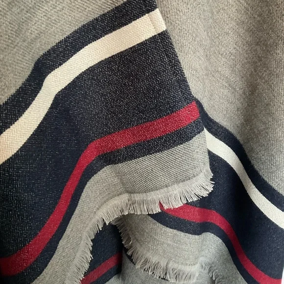 Tommy Hilfiger Classic Stripe Draped Shawl Cape Poncho - Picture 4 of 5